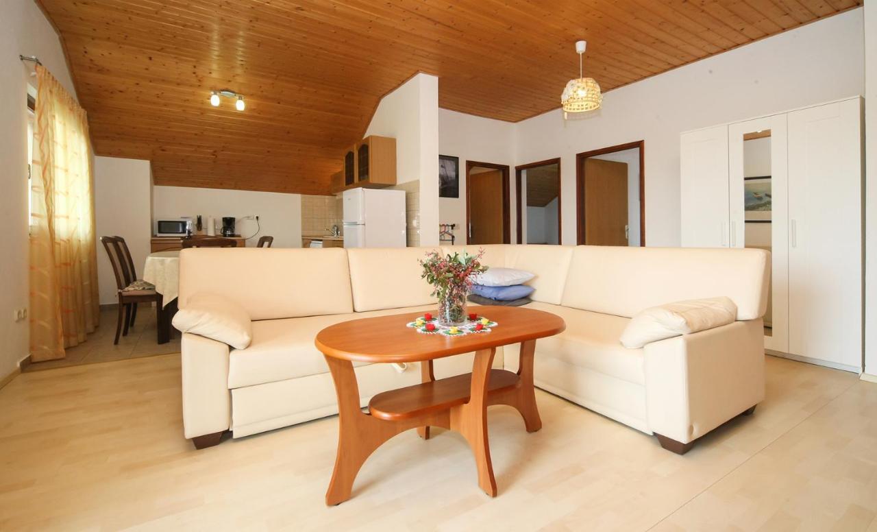 Apartments Mond غورني كارين المظهر الخارجي الصورة