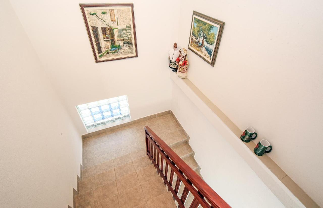 Apartments Mond غورني كارين المظهر الخارجي الصورة